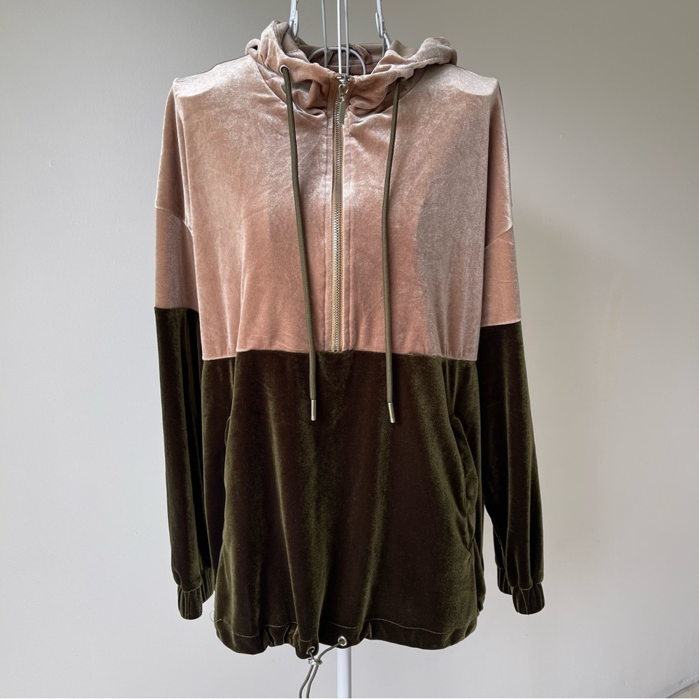 Two toned velour Zara sweatshirt quarter zip hoodie pockets color block size XS